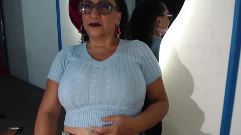 Eva Mills online show from February 5, 7:53 pm