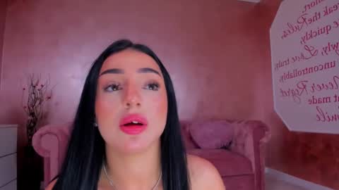 Snapshot of evanew_ chatting on February 17, 12:54 am Eva online show from February 17, 12:54 am