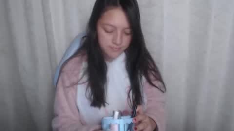 Snapshot of evangeline_petite chatting on May 13, 3:15 am eva online show from May 13, 3:15 am