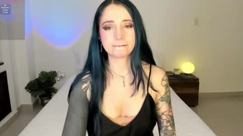 Evangeline online show from April 13, 8:14 pm