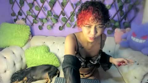Snapshot of evangely15_ chatting on October 6, 9:51 am evangely15_ online show from October 6, 9:51 am