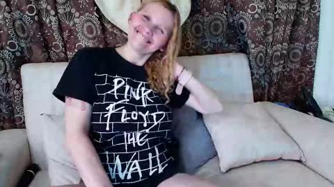  Evangelyne  online show from November 27, 8:22 pm