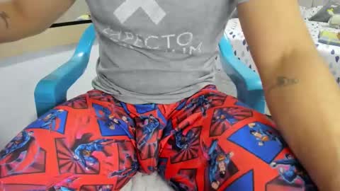 Snapshot of evans_king chatting on April 18, 2:21 pm Evan online show from April 18, 2:21 pm
