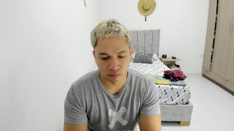 Snapshot of evans_king chatting on May 27, 8:55 am Evan online show from May 27, 8:55 am