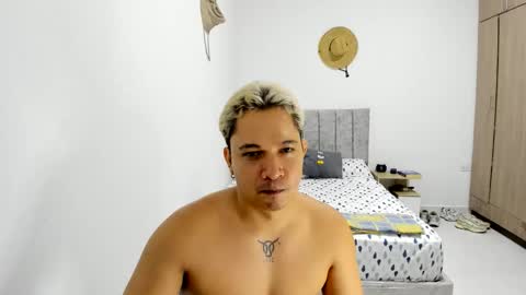 Snapshot of evans_king chatting on June 8, 5:02 pm Evan online show from June 8, 5:02 pm