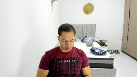 Snapshot of evans_king chatting on June 20, 8:33 pm Evan online show from June 20, 8:33 pm