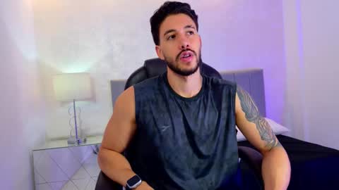 Snapshot of evans_opry1 chatting on February 24, 11:25 pm E V A N S online show from February 24, 11:25 pm