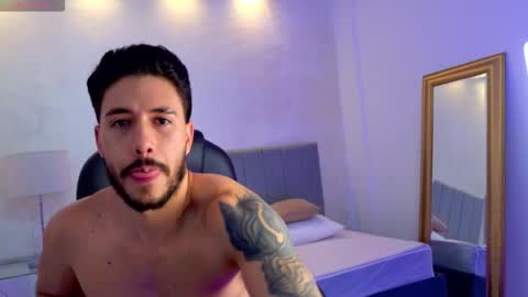 Snapshot of evans_opry1 chatting on March 2, 11:44 pm E V A N S online show from March 2, 11:44 pm