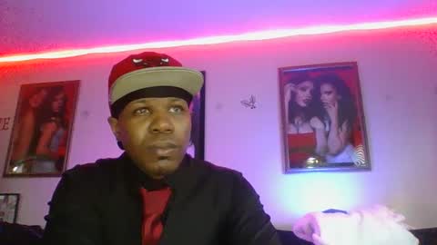 Snapshot of evanschris2048 chatting on February 28, 12:43 am evanschris2048 online show from February 28, 12:43 am