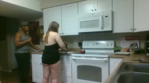 Snapshot of evanschris2048 chatting on March 8, 2:01 am evanschris2048 online show from March 8, 2:01 am