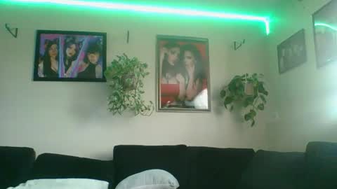 Snapshot of evanschris2048 chatting on November 14, 5:44 pm evanschris2048 online show from November 14, 5:44 pm