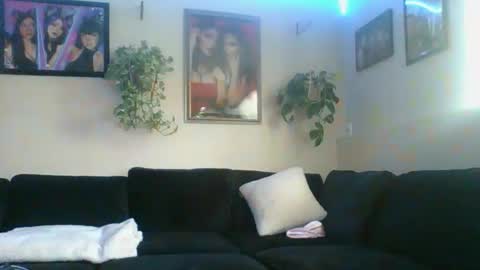 Snapshot of evanschris2048 chatting on November 20, 8:41 pm evanschris2048 online show from November 20, 8:41 pm