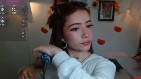 Evanssa lx online show from October 17, 1:14 pm