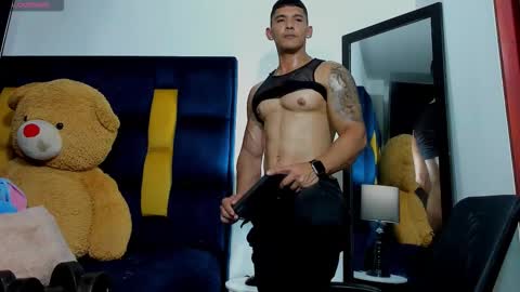   online show from October 22, 4:35 am