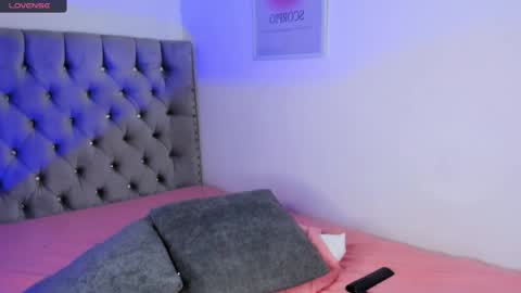 Eva Olimpo online show from April 11, 2:05 am