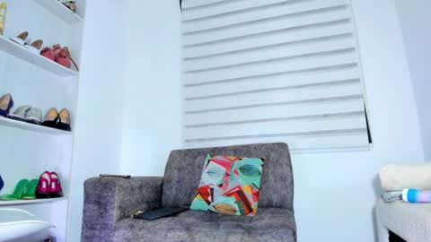 Snapshot of evapalmer_1 chatting on July 7, 8:29 am evapalmer_1 online show from July 7, 8:29 am