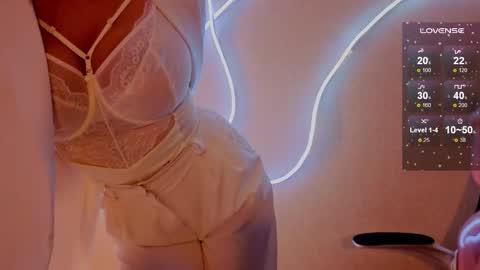 Snapshot of evapuff chatting on November 24, 10:15 am evapuff online show from November 24, 10:15 am