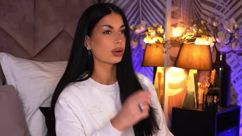 EvaRhea online show from January 16, 4:05 am