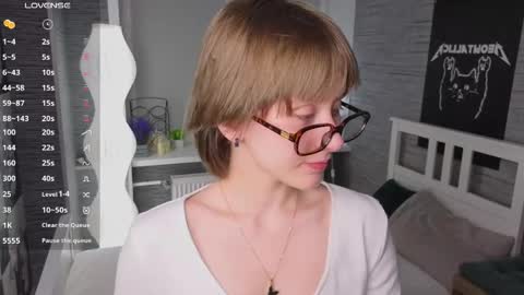 Eva online show from April 8, 7:14 pm