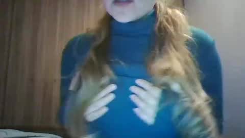 evasapples2026 online show from April 3, 10:08 pm