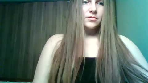 evasapples2026 online show from May 24, 8:03 pm