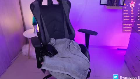 EVA SAVAGEIm recovering from surgery. Ill see you in a couple of weeks. online show from January 20, 11:32 pm