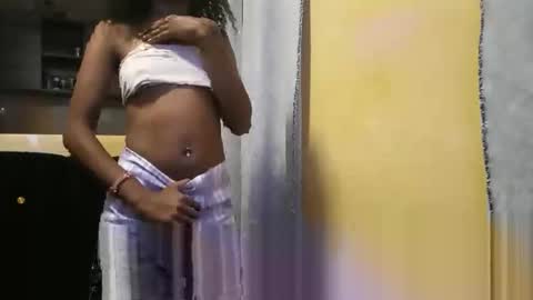 evateaser online show from April 14, 4:46 pm