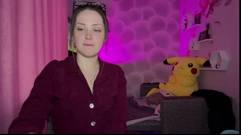 EvaxBlush online show from April 15, 9:05 am