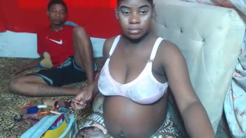 Eva And Emmanuel online show from July 2, 3:51 pm