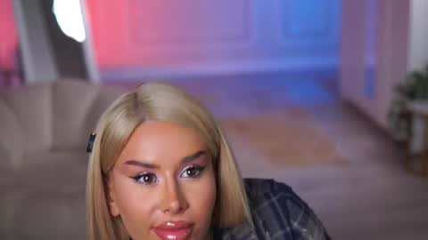 Eva online show from February 7, 9:07 pm