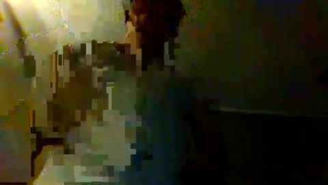 Snapshot of eve1luvsray chatting on January 30, 2:06 am eve1luvsray online show from January 30, 2:06 am