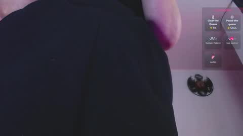 Eve Blue  friends. IG eve blue77 TW EveBlue 1 OF eveblue7 online show from February 17, 1:57 am