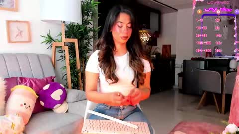 Snapshot of eveekendal_ chatting on September 29, 3:28 pm Eve online show from September 29, 3:28 pm