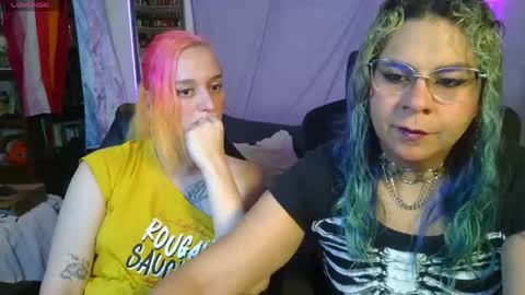 Snapshot of evelan123 chatting on June 4, 7:42 pm Chulal online show from June 4, 7:42 pm