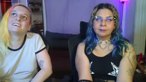 Snapshot of evelan123 chatting on June 25, 9:19 pm Chulal online show from June 25, 9:19 pm