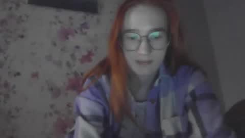 Snapshot of eveliina_shy chatting on December 23, 10:57 am Evelina online show from December 23, 10:57 am