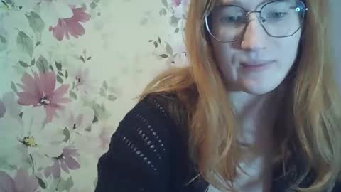 Snapshot of eveliina_shy chatting on January 19, 2:43 pm Evelina online show from January 19, 2:43 pm