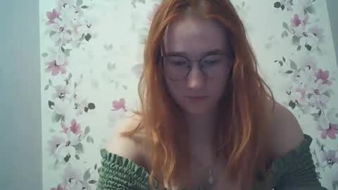 Snapshot of eveliina_shy chatting on February 17, 7:49 am Evelina online show from February 17, 7:49 am