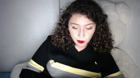 Snapshot of evelin97 chatting on April 3, 11:47 pm evelin97 online show from April 3, 11:47 pm