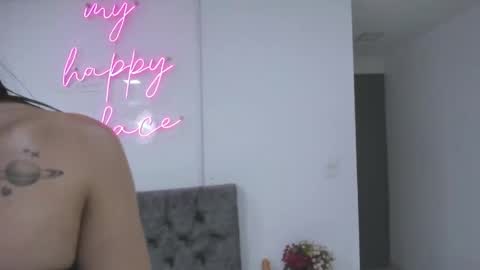 evelin__thompsson online show from May 7, 3:39 pm