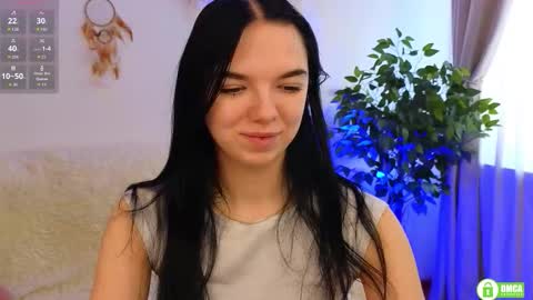 Snapshot of evelin_wow chatting on February 25, 10:03 am evelin_wow online show from February 25, 10:03 am