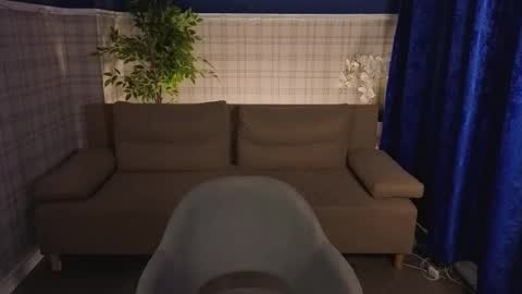 Evelina online show from March 31, 1:29 am