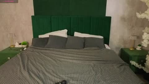 Evelina online show from April 11, 1:10 am