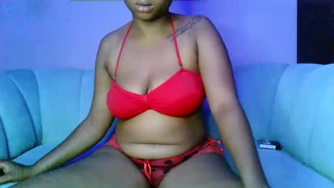 Snapshot of evelina_dripingpussy chatting on December 20, 9:06 pm Evelina dripingpussy online show from December 20, 9:06 pm