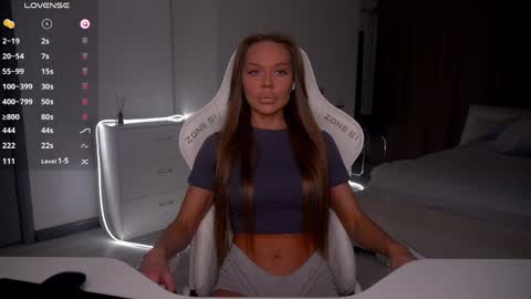 Evelina online show from March 24, 3:17 pm