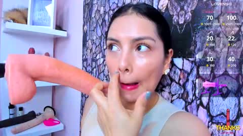 Evelinn belen online show from November 6, 11:44 am