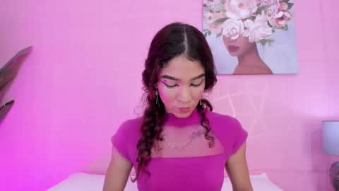 evelyn__rose1 online show from March 4, 6:25 pm