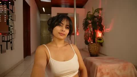 Snapshot of evelyn_evelyn chatting on July 11, 8:22 pm evelyn evelyn online show from July 11, 8:22 pm
