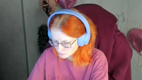 Elizabeth online show from February 26, 5:56 pm