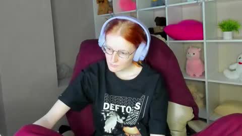 Elizabeth online show from February 27, 5:24 pm